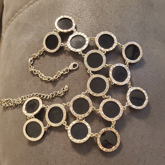 Chico’s Gold Hammered Disc Statement Necklace with Black Faceted Stones - Picture 4 of 8